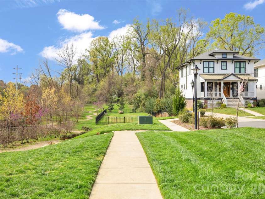 2649 Chesterfield Avenue, Charlotte, NC 28205.  MLS# CAR4402865, YatesRealty ID 16351. 