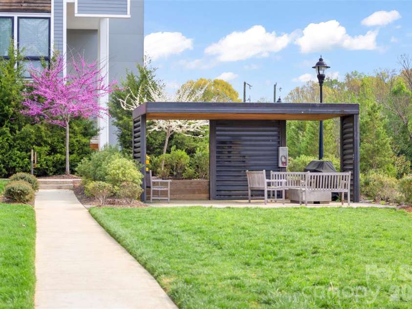 2649 Chesterfield Avenue, Charlotte, NC 28205.  MLS# CAR4402865, YatesRealty ID 16351. 
