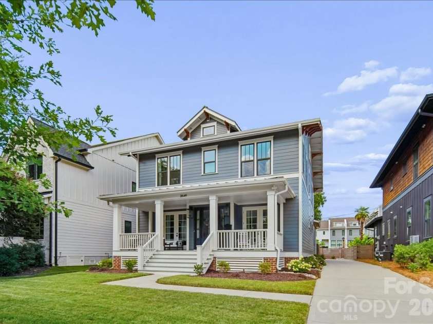 2649 Chesterfield Avenue, Charlotte, NC 28205.  MLS# CAR4402865, YatesRealty ID 16351. 