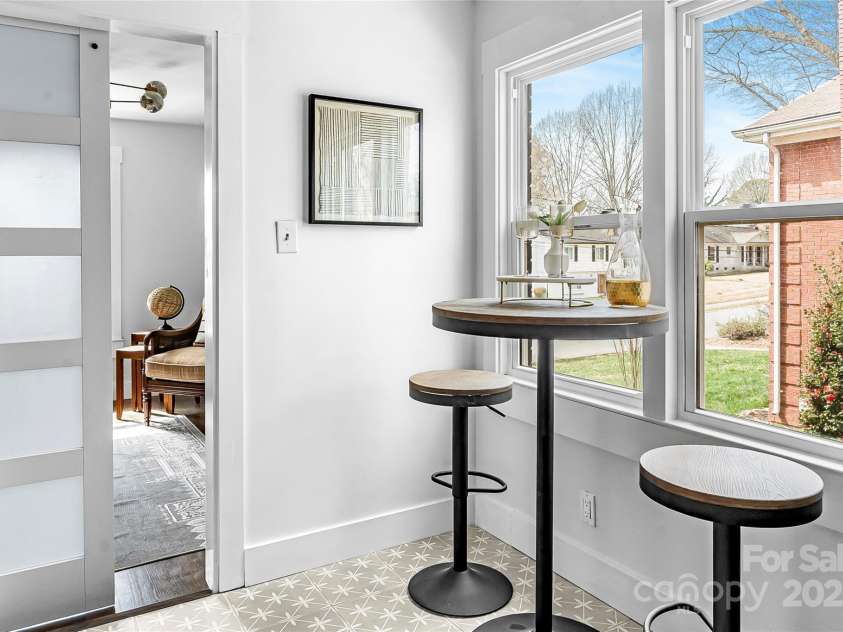 5825 Ruth Drive, Charlotte, NC 28215.  MLS# CAR4224951, YatesRealty ID 16351. 