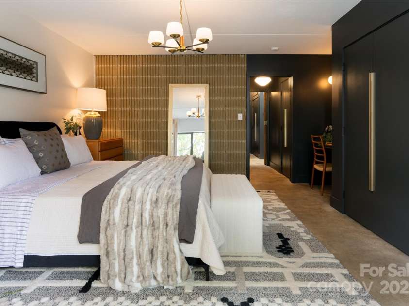 46 Dortch Avenue, Asheville, NC 28801.  MLS# CAR4146963, YatesRealty ID 16353. 