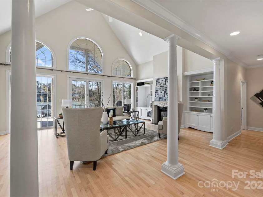 2045 Driftwood Circle, Fort Mill, SC 29708.  MLS# CAR4238358, YatesRealty ID 16354. 