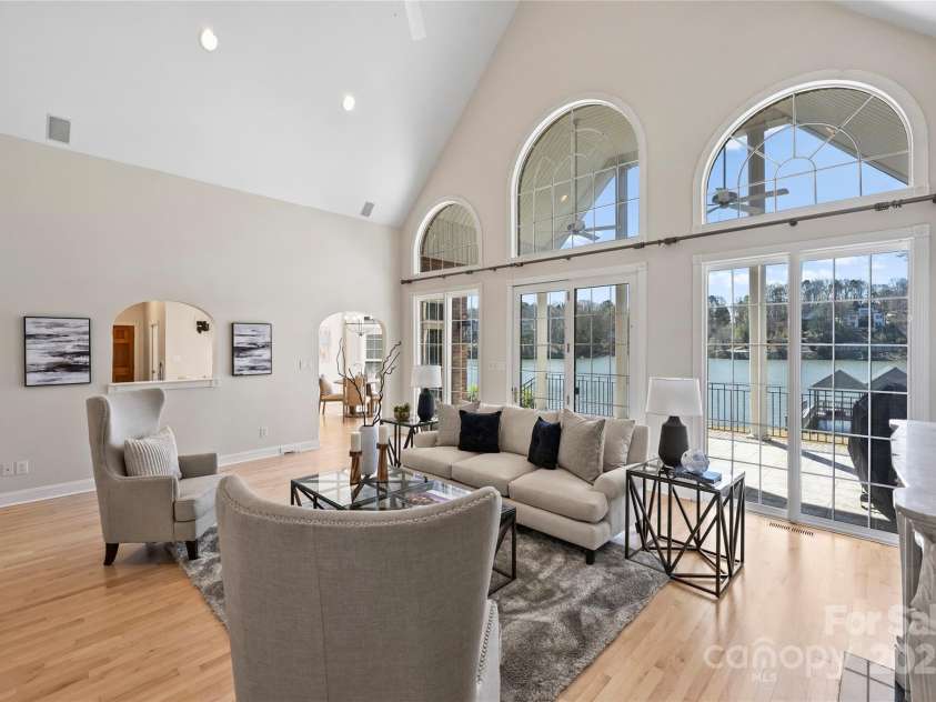 2045 Driftwood Circle, Fort Mill, SC 29708.  MLS# CAR4238358, YatesRealty ID 16354. 