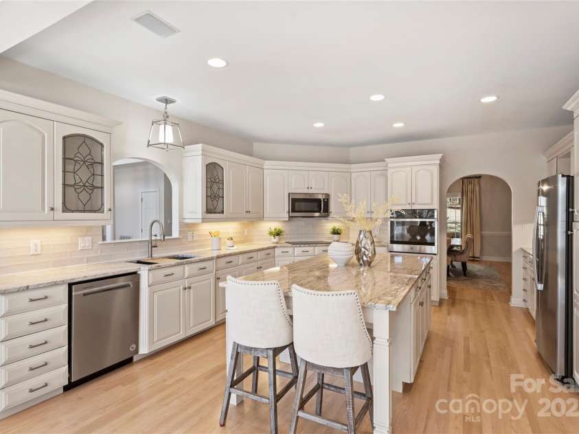 2045 Driftwood Circle, Fort Mill, SC 29708.  MLS# CAR4238358, YatesRealty ID 16354. 