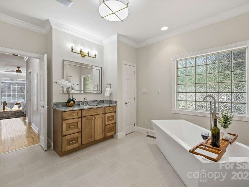 2045 Driftwood Circle, Fort Mill, SC 29708.  MLS# CAR4238358, YatesRealty ID 16354. 