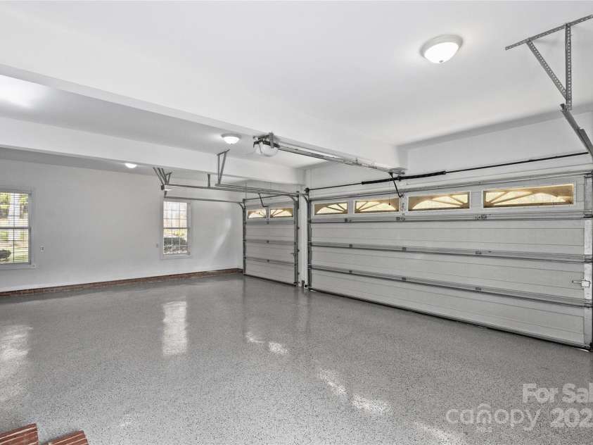 2045 Driftwood Circle, Fort Mill, SC 29708.  MLS# CAR4238358, YatesRealty ID 16354. 