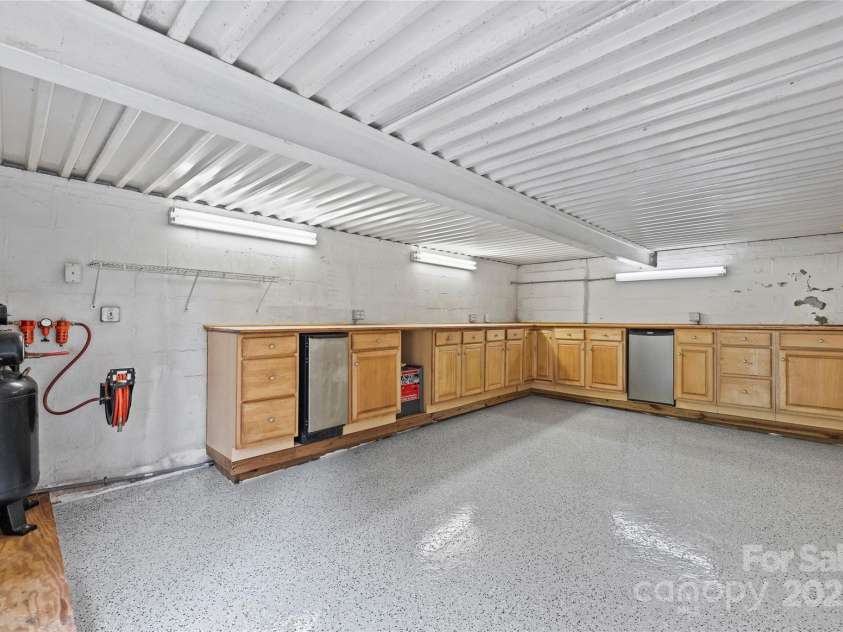 2045 Driftwood Circle, Fort Mill, SC 29708.  MLS# CAR4238358, YatesRealty ID 16354. 