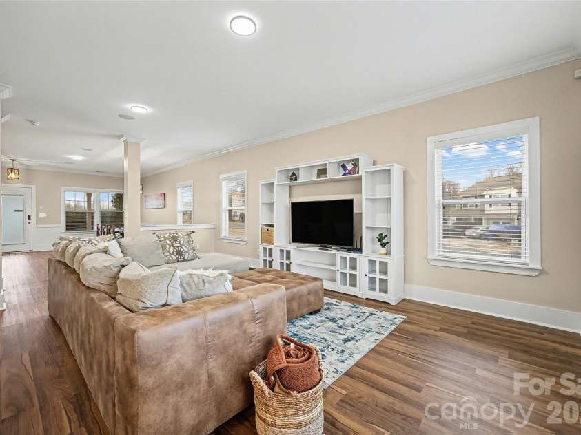 101 Cromwell Drive, Mooresville, NC 28115.  MLS# CAR4337034, YatesRealty ID 16355. 