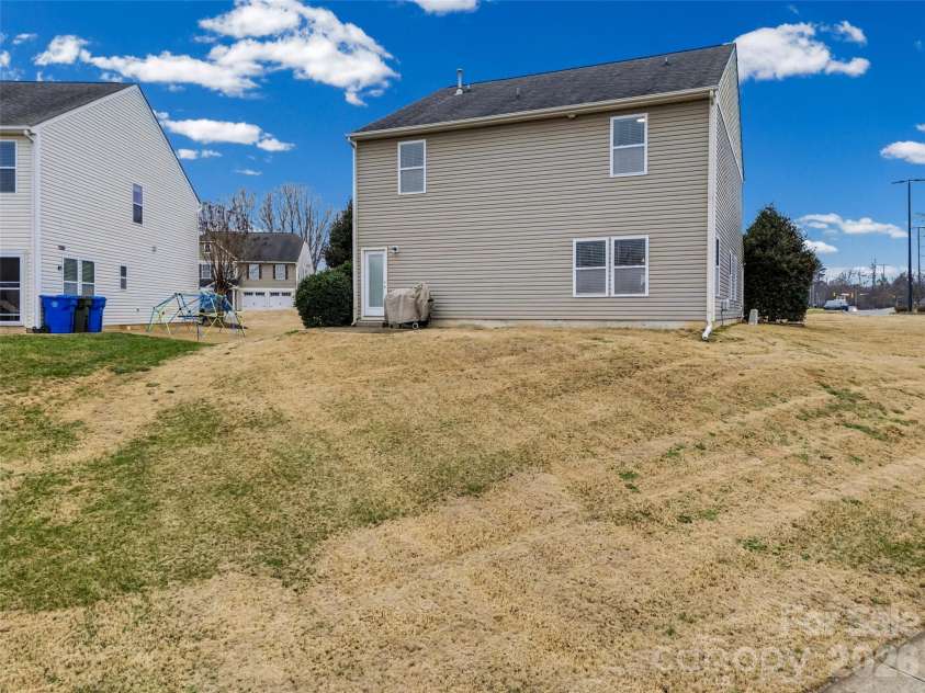 101 Cromwell Drive, Mooresville, NC 28115.  MLS# CAR4337034, YatesRealty ID 16355. 