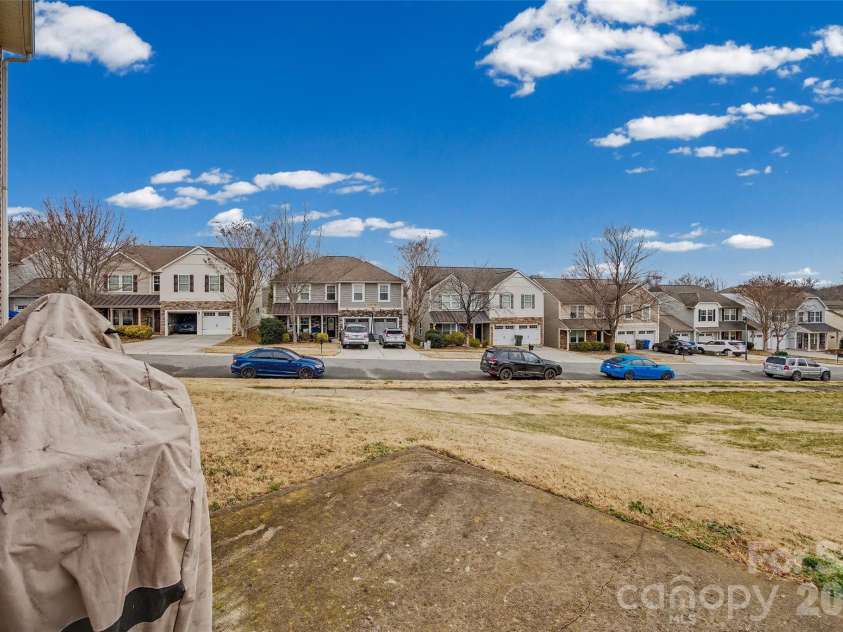 101 Cromwell Drive, Mooresville, NC 28115.  MLS# CAR4337034, YatesRealty ID 16355. 