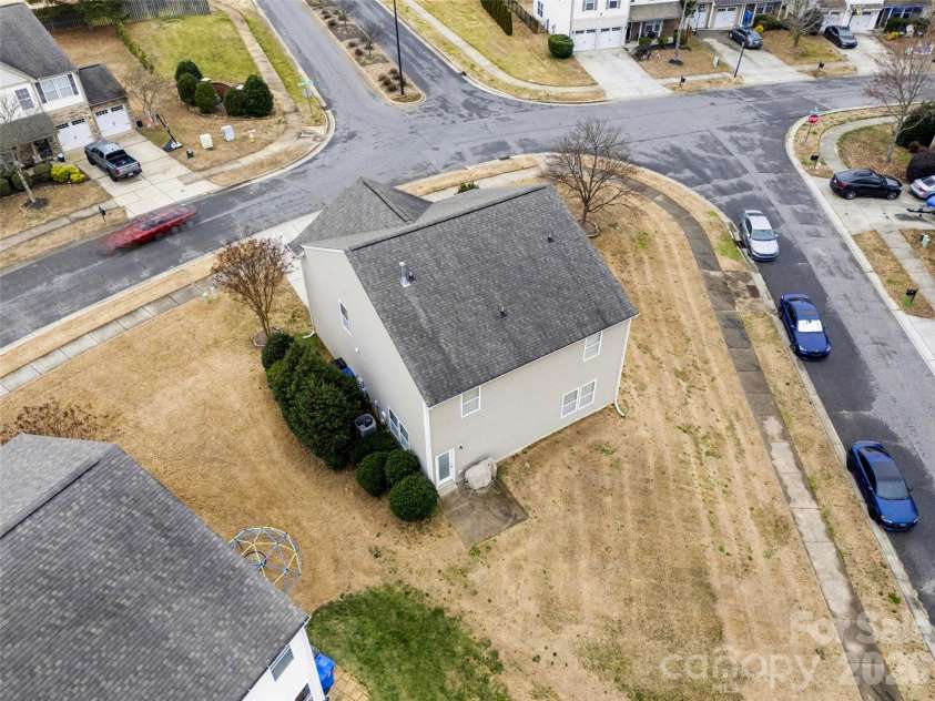 101 Cromwell Drive, Mooresville, NC 28115.  MLS# CAR4337034, YatesRealty ID 16355. 