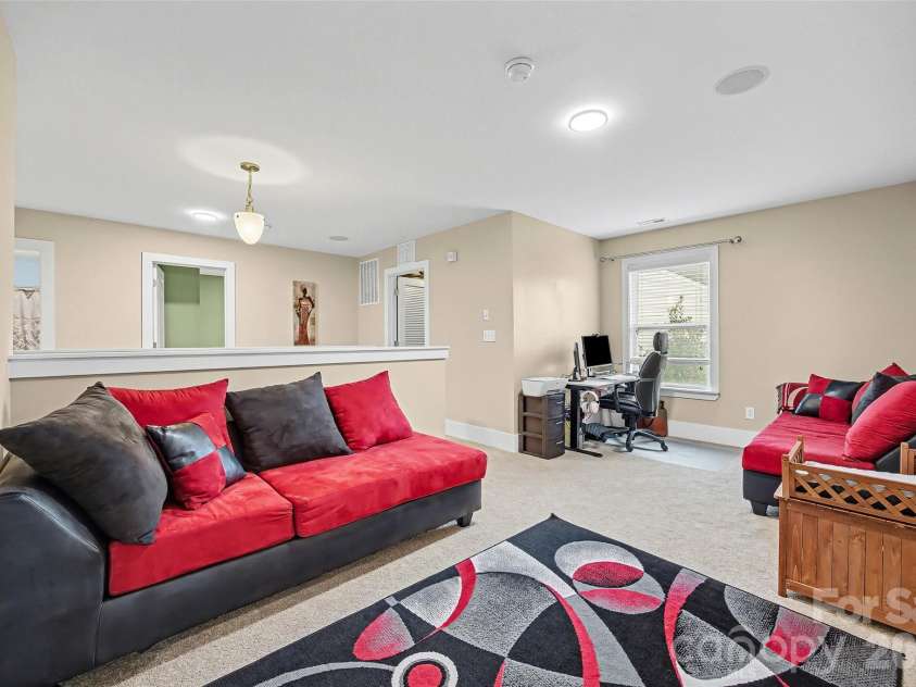 101 Cromwell Drive, Mooresville, NC 28115.  MLS# CAR4337034, YatesRealty ID 16355. Loft