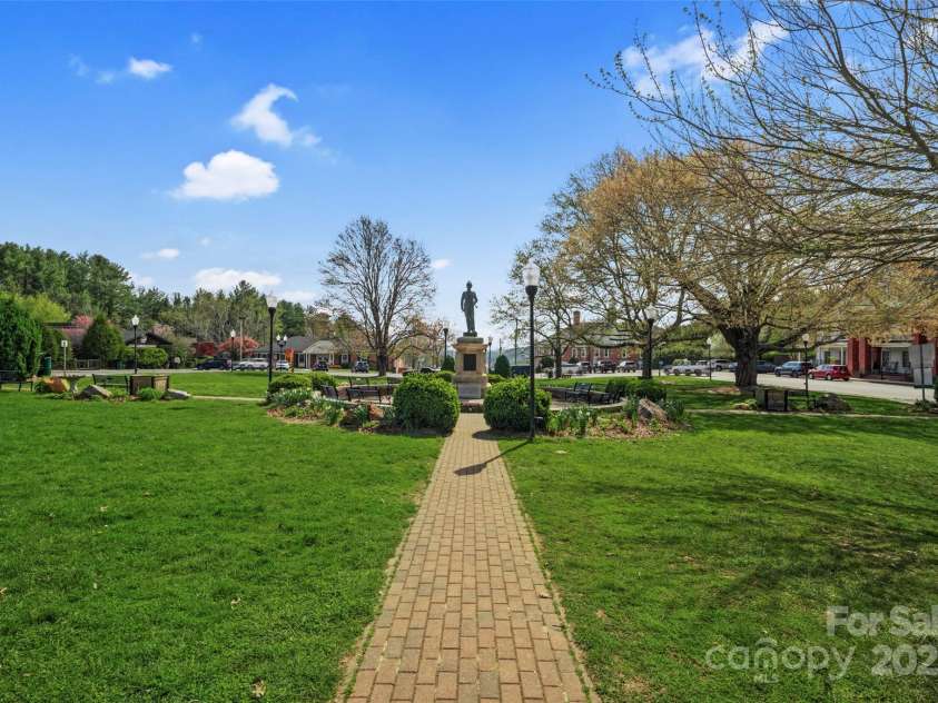 231 Comfort Place, Burnsville, NC 28714.  MLS# CAR4248457, YatesRealty ID 16356. Downtown Burnsville