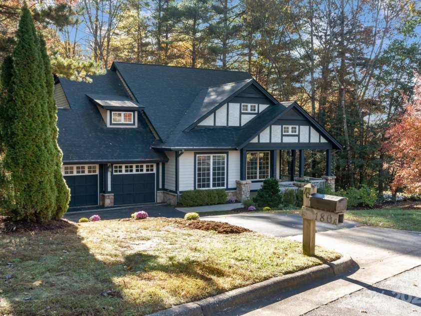 186 Camptown Road, Brevard, NC 28712.  MLS# CAR4316525, YatesRealty ID 16357. 