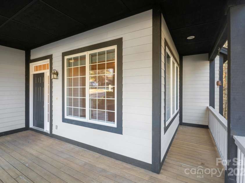 186 Camptown Road, Brevard, NC 28712.  MLS# CAR4316525, YatesRealty ID 16357. 
