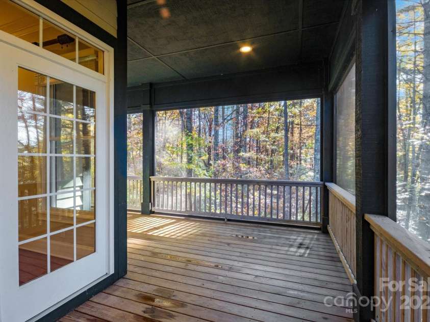 186 Camptown Road, Brevard, NC 28712.  MLS# CAR4316525, YatesRealty ID 16357. 