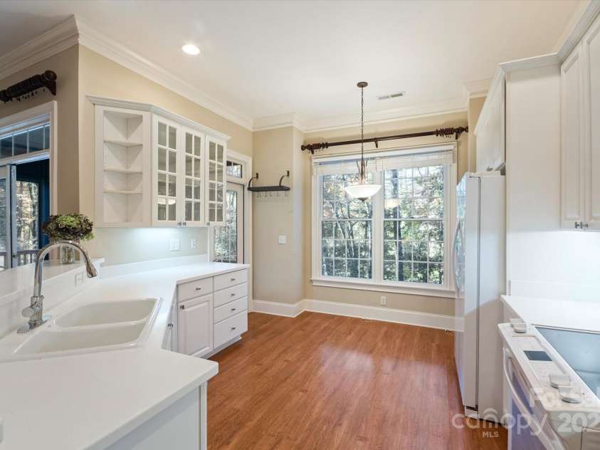 186 Camptown Road, Brevard, NC 28712.  MLS# CAR4316525, YatesRealty ID 16357. 
