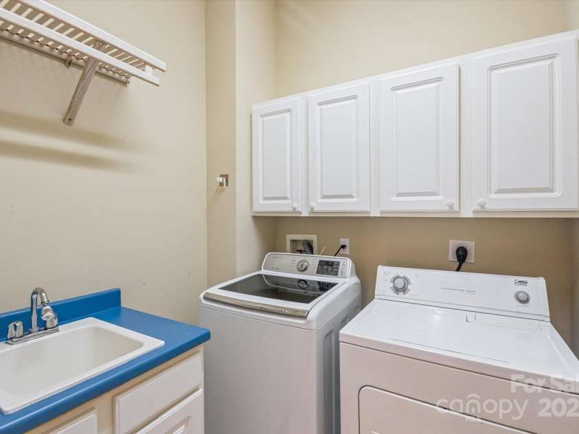 186 Camptown Road, Brevard, NC 28712.  MLS# CAR4316525, YatesRealty ID 16357. 