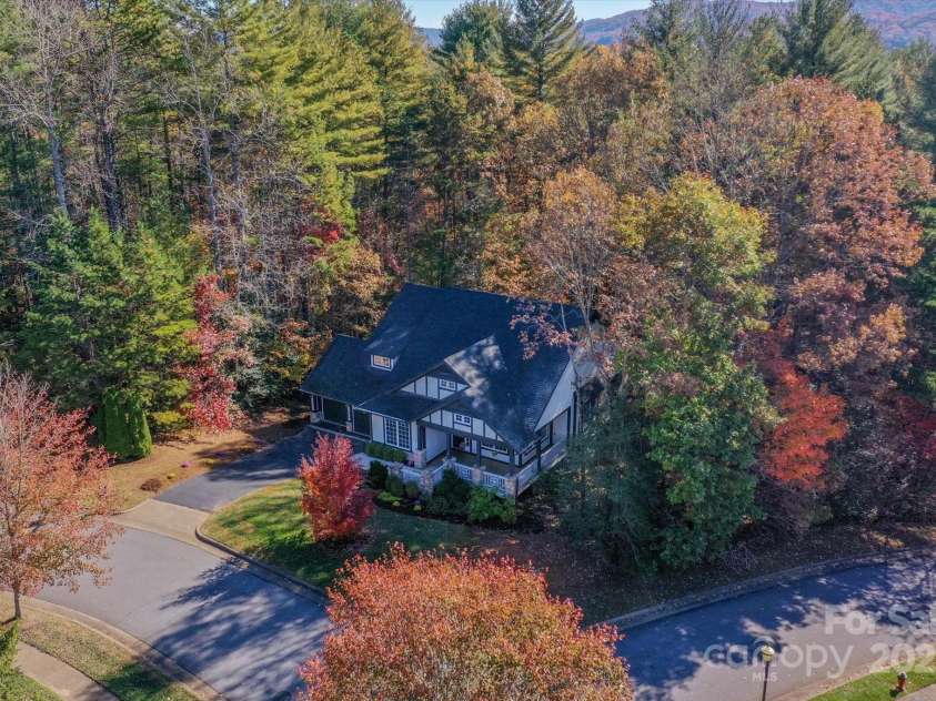 186 Camptown Road, Brevard, NC 28712.  MLS# CAR4316525, YatesRealty ID 16357. 