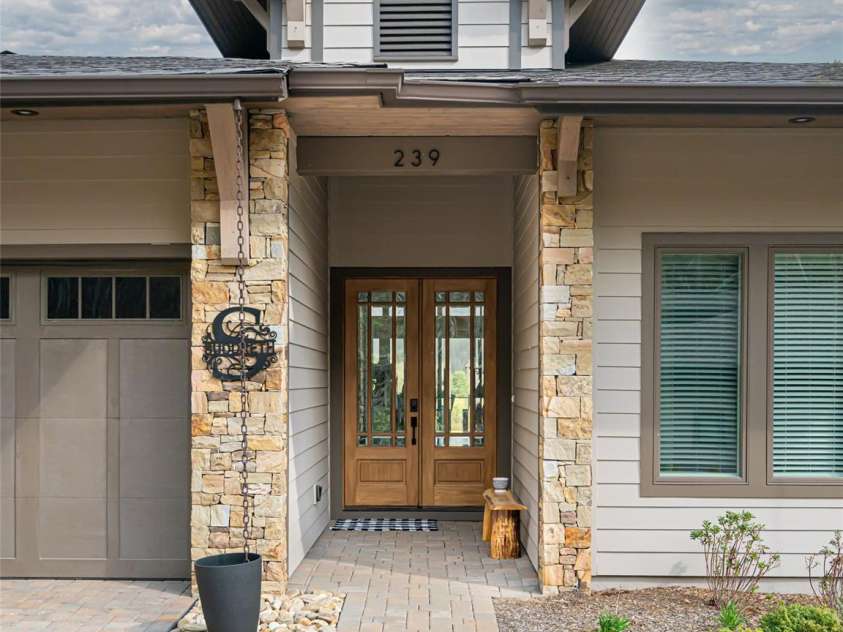 9 Freshwater Cove, Maggie Valley, NC 28751.  MLS# CAR4248670, YatesRealty ID 16357. Fiber cement and stone exteriors