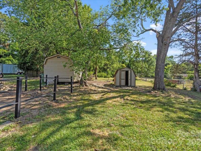 2609 Lowell Road, Gastonia, NC 28054.  MLS# CAR4249733, YatesRealty ID 16358. Backyard