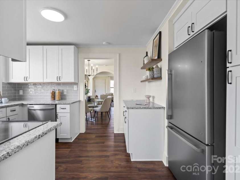 2609 Lowell Road, Gastonia, NC 28054.  MLS# CAR4249733, YatesRealty ID 16358. Kitchen