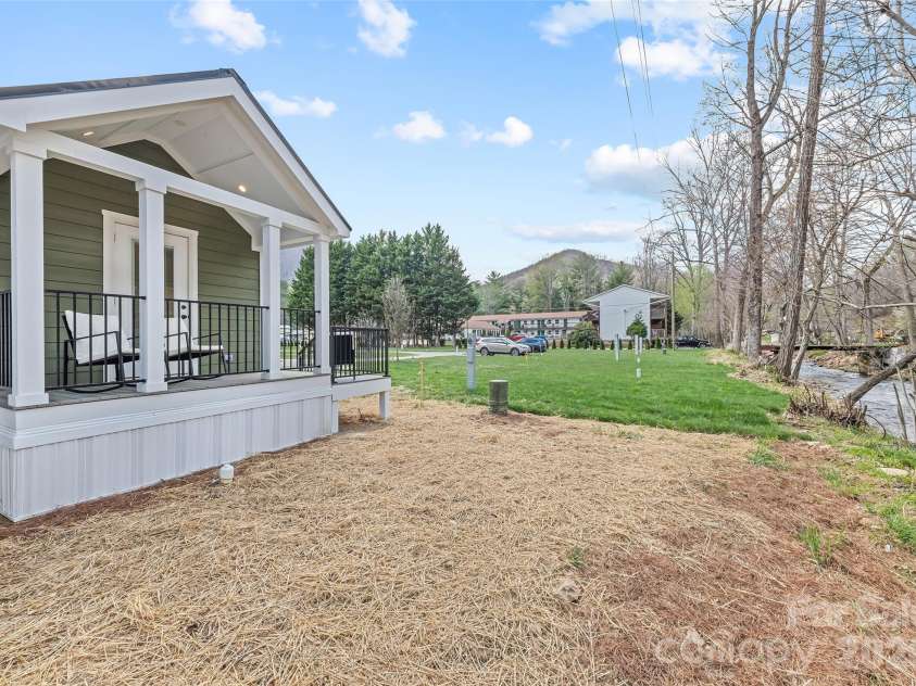 79 Getaway Lane, Maggie Valley, NC 28751.  MLS# CAR4370399, YatesRealty ID 16359. 