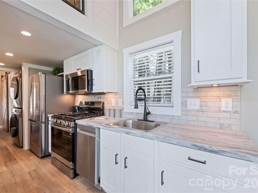 79 Getaway Lane, Maggie Valley, NC 28751.  MLS# CAR4370399, YatesRealty ID 16359. 