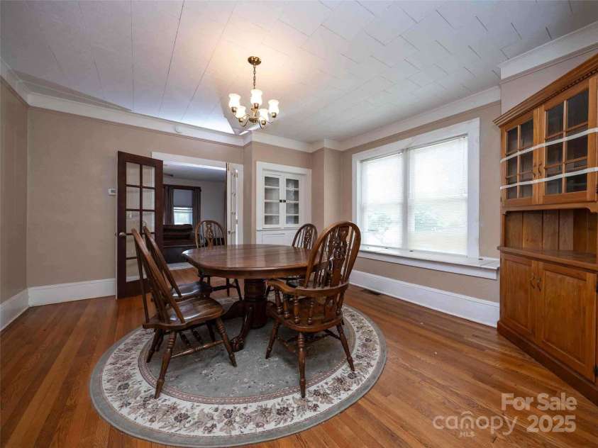 103 King Street, East Flat Rock, NC 28726.  MLS# CAR4229191, YatesRealty ID 1636. 