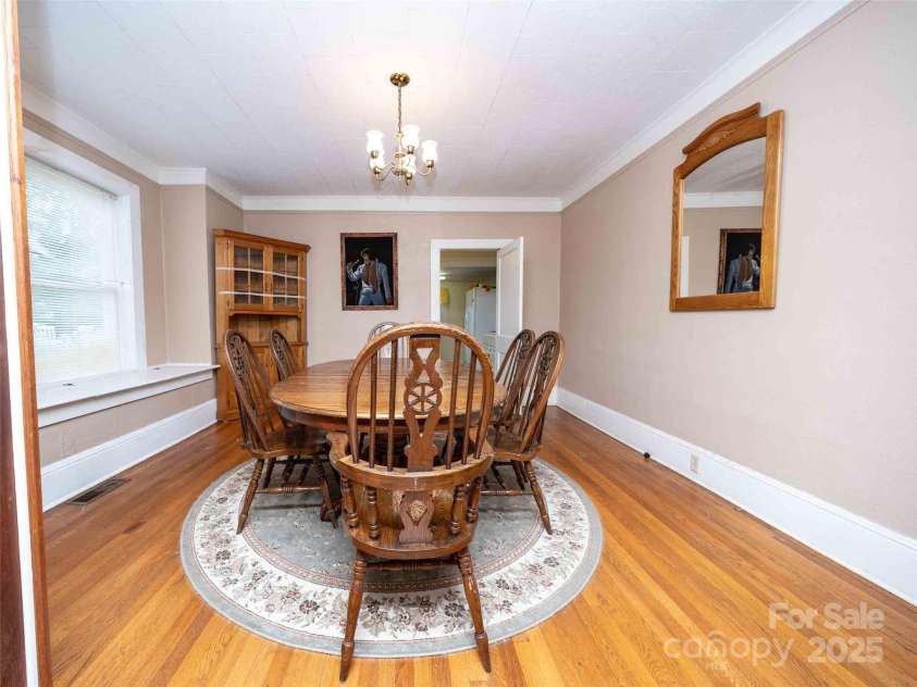 103 King Street, East Flat Rock, NC 28726.  MLS# CAR4229191, YatesRealty ID 1636. 