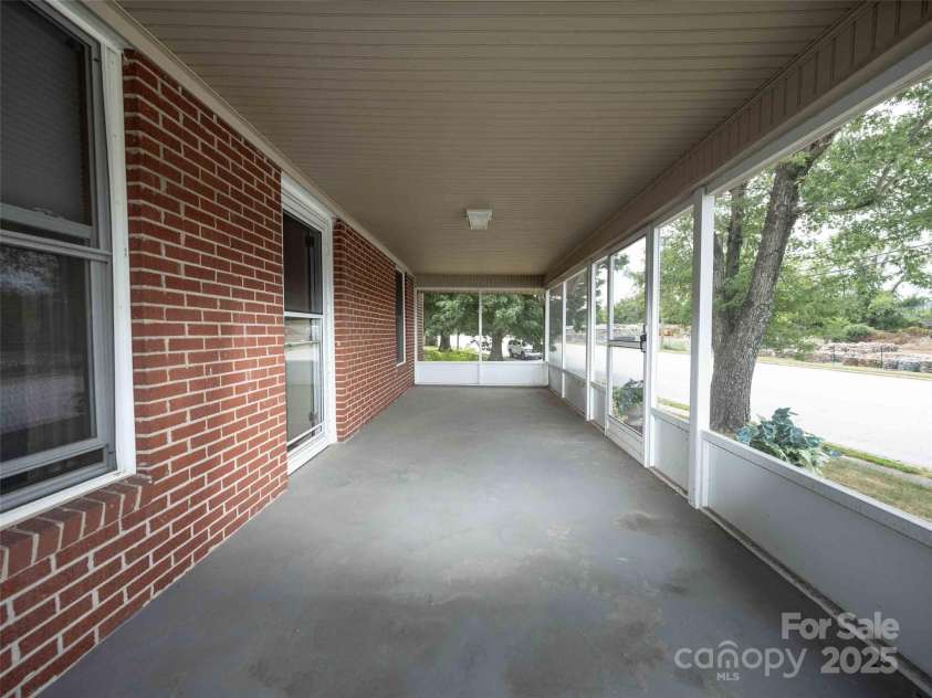 103 King Street, East Flat Rock, NC 28726.  MLS# CAR4229191, YatesRealty ID 1636. 