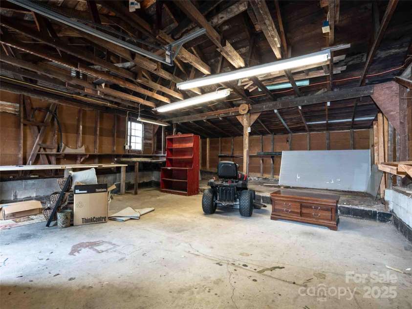 103 King Street, East Flat Rock, NC 28726.  MLS# CAR4229191, YatesRealty ID 1636. 