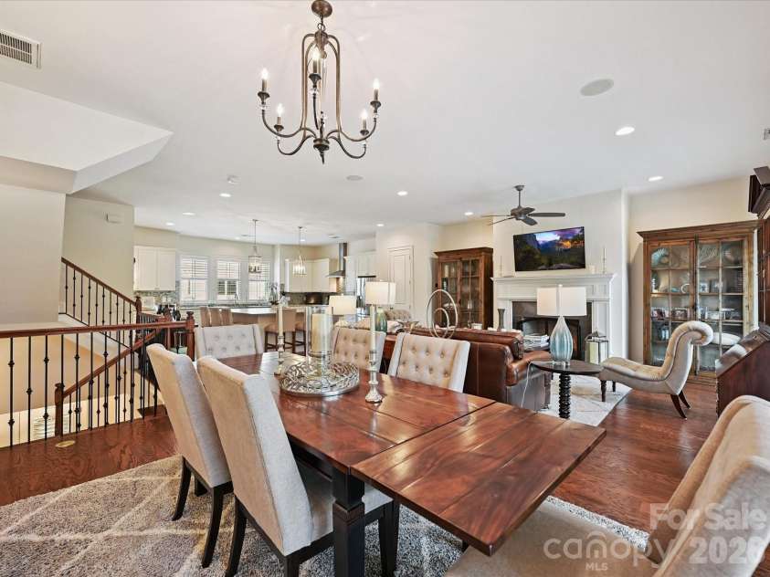 4022 City Homes Place, Charlotte, NC 28209.  MLS# CAR4345383, YatesRealty ID 1636. 