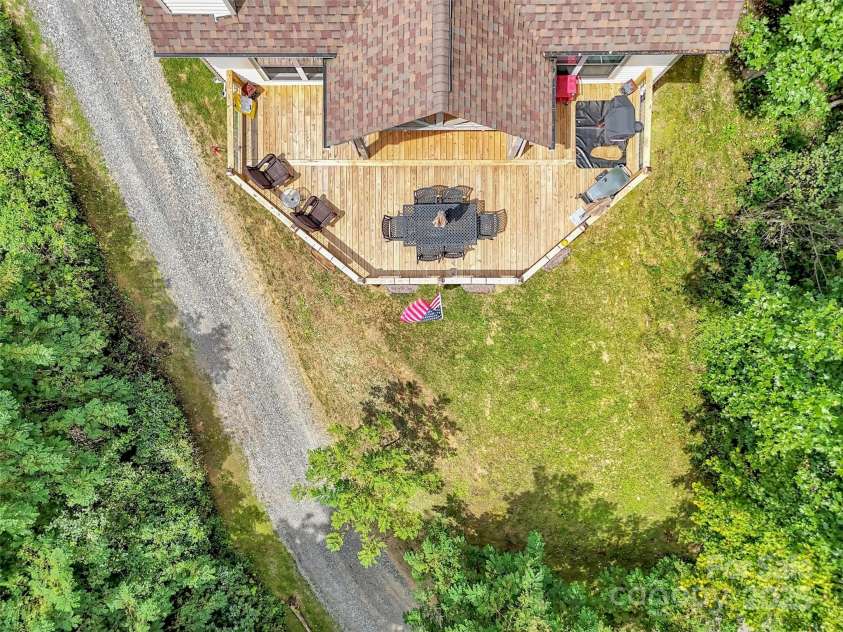 4823 Max Patch Road, Clyde, NC 28721.  MLS# CAR4296114, YatesRealty ID 1636. 