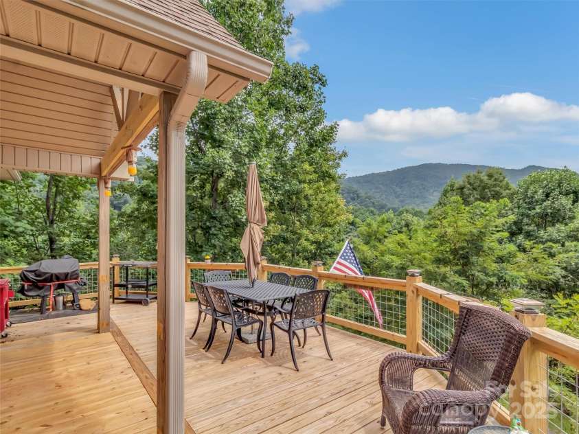 4823 Max Patch Road, Clyde, NC 28721.  MLS# CAR4296114, YatesRealty ID 1636. 