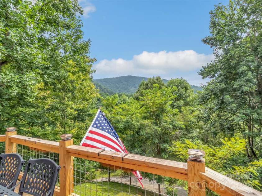 4823 Max Patch Road, Clyde, NC 28721.  MLS# CAR4296114, YatesRealty ID 1636. 