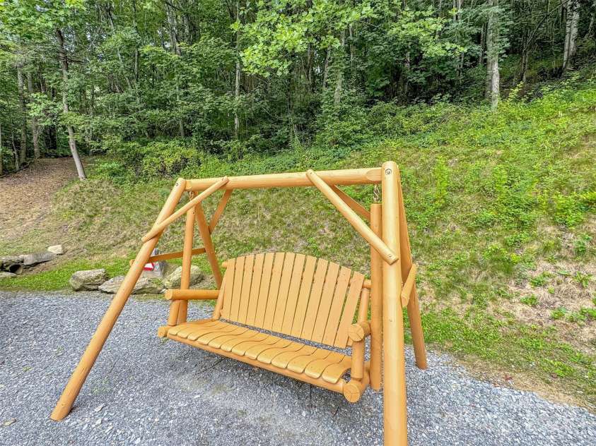 4823 Max Patch Road, Clyde, NC 28721.  MLS# CAR4296114, YatesRealty ID 1636. 