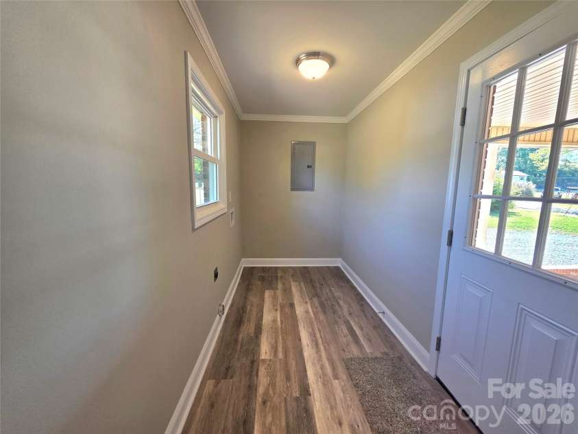 104 Lou Drive, Gastonia, NC 28052.  MLS# CAR4364630, YatesRealty ID 16360. Laundry room