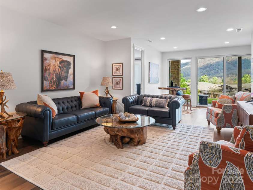 173 Southpoint Ridge, Maggie Valley, NC 28751.  MLS# CAR4254266, YatesRealty ID 16360. 
