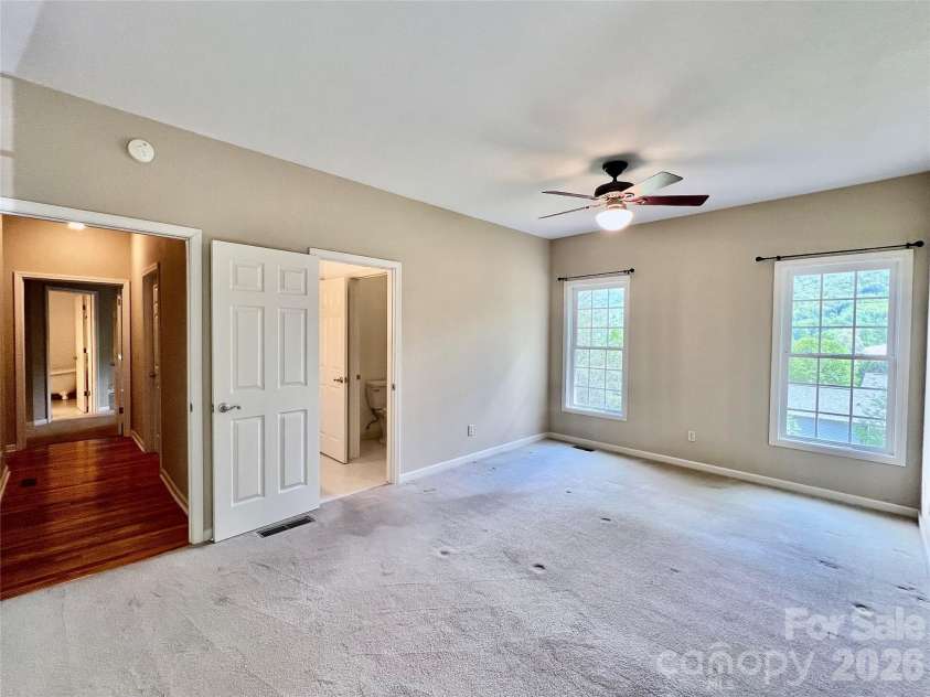 7 Curtis Drive, Hendersonville, NC 28739.  MLS# CAR4372941, YatesRealty ID 16361. Main Level Bedroom 1