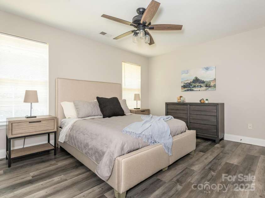 2706 Stagbuck Drive, Gastonia, NC 28052.  MLS# CAR4259195, YatesRealty ID 16362. 