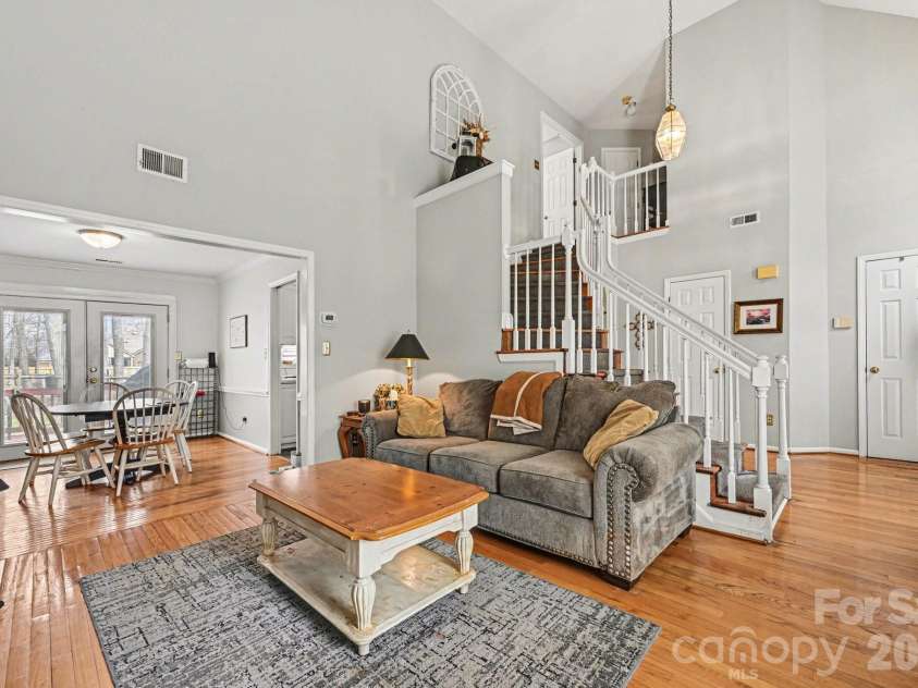 3110 Ivy Creek Road, Gastonia, NC 28056.  MLS# CAR4353331, YatesRealty ID 16362. 