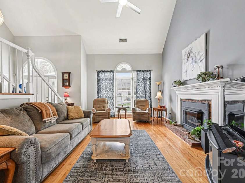 3110 Ivy Creek Road, Gastonia, NC 28056.  MLS# CAR4353331, YatesRealty ID 16362. 