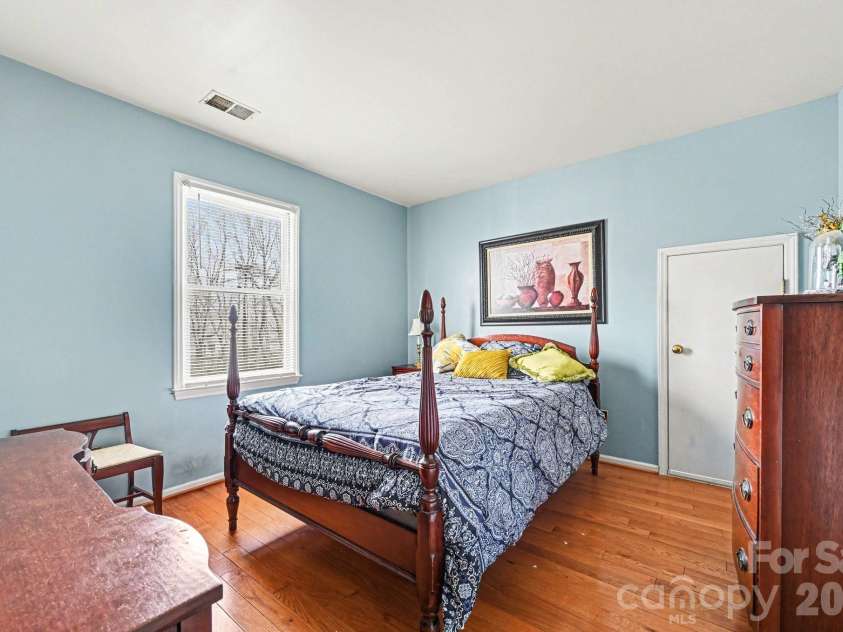 3110 Ivy Creek Road, Gastonia, NC 28056.  MLS# CAR4353331, YatesRealty ID 16362. 