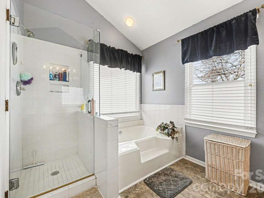 3110 Ivy Creek Road, Gastonia, NC 28056.  MLS# CAR4353331, YatesRealty ID 16362. 