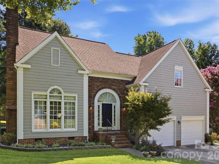 3110 Ivy Creek Road, Gastonia, NC 28056.  MLS# CAR4411311, YatesRealty ID 16362. 
