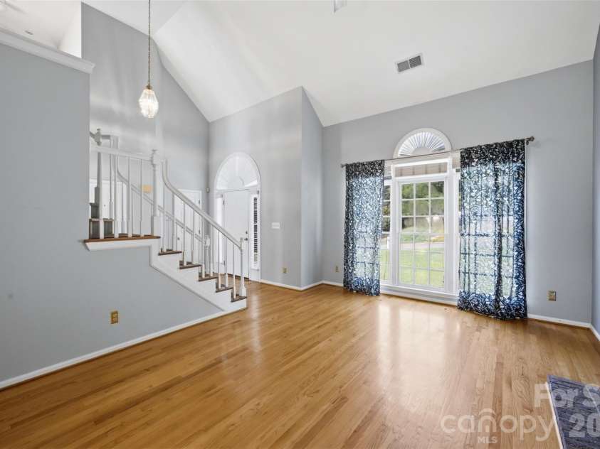 3110 Ivy Creek Road, Gastonia, NC 28056.  MLS# CAR4411311, YatesRealty ID 16362. 