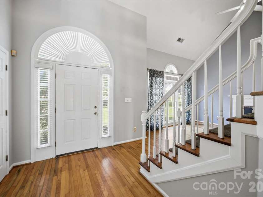 3110 Ivy Creek Road, Gastonia, NC 28056.  MLS# CAR4411311, YatesRealty ID 16362. 