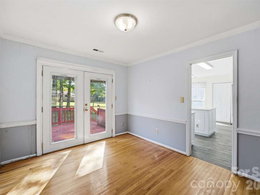 3110 Ivy Creek Road, Gastonia, NC 28056.  MLS# CAR4411311, YatesRealty ID 16362. 