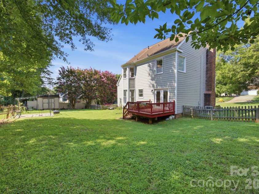 3110 Ivy Creek Road, Gastonia, NC 28056.  MLS# CAR4411311, YatesRealty ID 16362. 